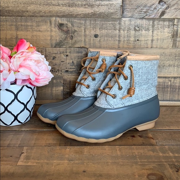 Sperry Shoes - Sperry Womens Saltwater Emboss Wool Boots Size 6.5